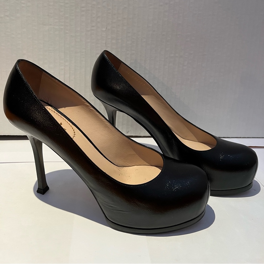 YSL New Closed Toe Leather Pumps!